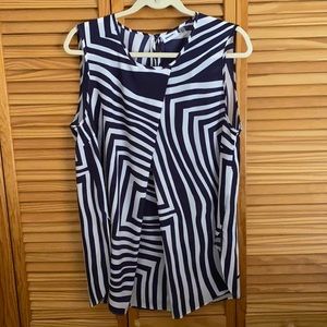 DKNYC Sleeveless XL blouse